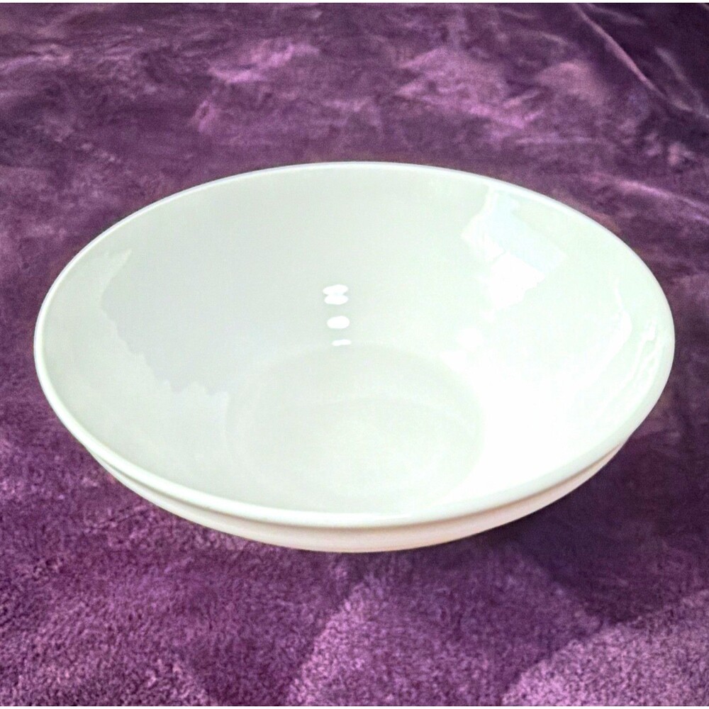 Mikasa Swirl Bone China Serving Bowl 9in White Dishwasher & Microwave Safe